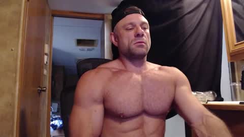 9 fat inches online show from 09-15-25, 02:50