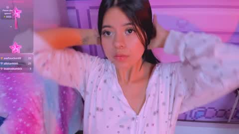 Alice  online show from 12-22-24, 06:17