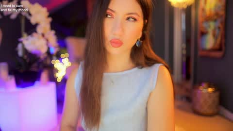 Sophia  online show from 10-23-25, 02:55