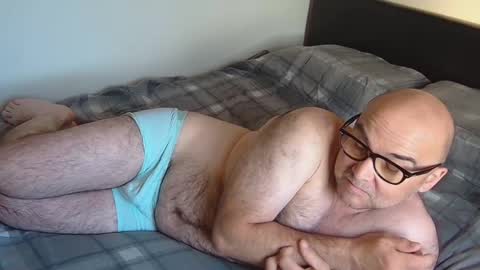 Snapshot of ____zeus____ chatting on 05-08-26, 05:13 God Zeus online show from 05-08-26, 05:13