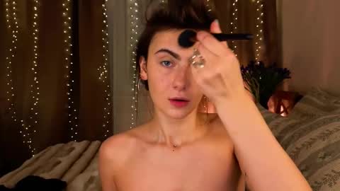 Willow online show from 12-19-25, 09:11