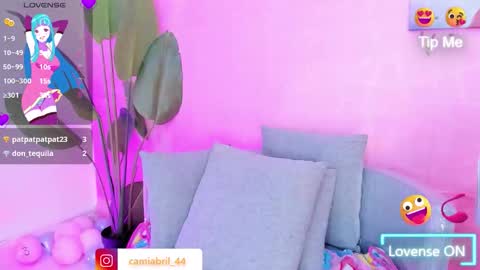 Abril  online show from 12-19-25, 05:03