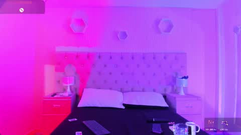 Agatha online show from 10-23-25, 09:41