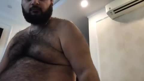 Snapshot of _alan_bear_ chatting on 04-26-26, 06:00 Alan online show from 04-26-26, 06:00