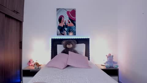 _alana_grey_ online show from 05-09-26, 11:59