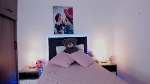 _alana_grey_ online show from 05-18-26, 05:19