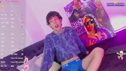 _alexblunt_ online show from 12-09-24, 12:23