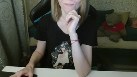  AliceCullen  online show from 11-13-25, 03:55