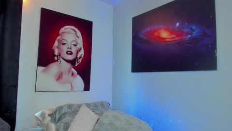 Snapshot of _alicelewis chatting on 01-22-25, 12:17 Alice online show from 01-22-25, 12:17