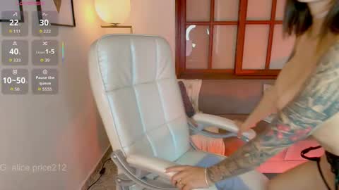 Snapshot of _aliceprice_ chatting on 05-11-26, 03:07 Mnica online show from 05-11-26, 03:07