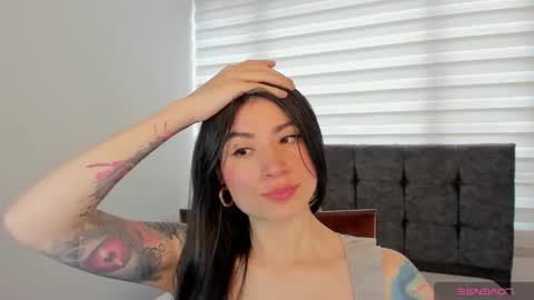 Snapshot of _aliice_1 chatting on 09-21-25, 05:58 Alice online show from 09-21-25, 05:58