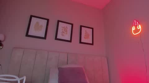 Hii I m Alison   online show from 11-11-25, 11:32