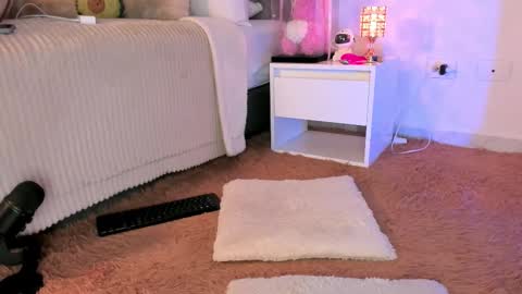 Snapshot of _alissonrose chatting on 10-24-25, 11:01 Karo online show from 10-24-25, 11:01