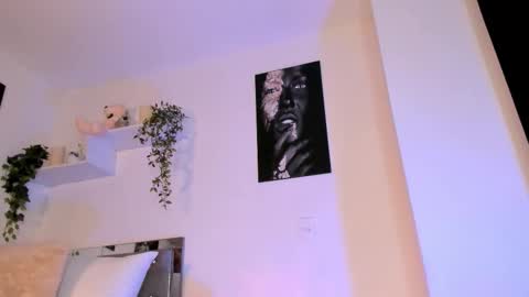 Snapshot of _alissonrose chatting on 10-28-25, 08:00 Karo online show from 10-28-25, 08:00