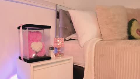 Snapshot of _alissonrose chatting on 12-03-25, 10:08 Karo online show from 12-03-25, 10:08