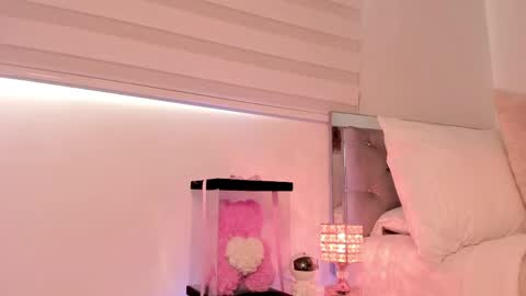 Snapshot of _alissonrose chatting on 04-30-26, 08:57 Karo online show from 04-30-26, 08:57