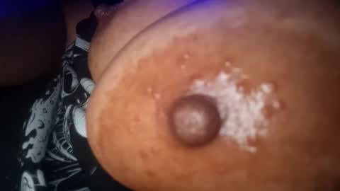 Giulia...... online show from 11-15-25, 04:43