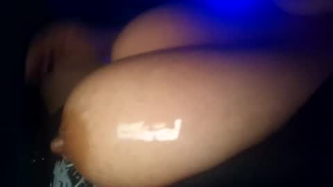 Giulia...... online show from 11-27-25, 07:21