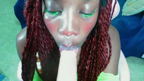 Snapshot of _amy_rojas_ chatting on 04-24-26, 04:15 ask me online show from 04-24-26, 04:15
