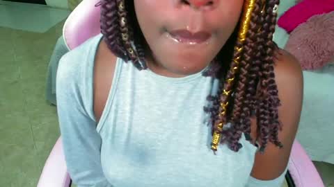 Snapshot of _amy_rojas_ chatting on 05-28-26, 06:10 ask me online show from 05-28-26, 06:10