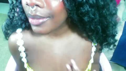 Snapshot of _amy_rojas_ chatting on 06-19-26, 05:12 ask me online show from 06-19-26, 05:12