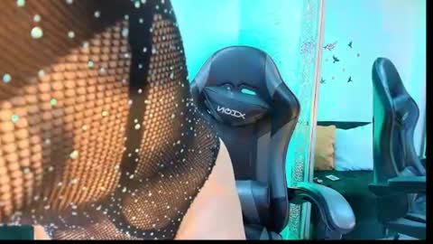 Snapshot of _anais_lanz chatting on 06-25-26, 03:39 Anais online show from 06-25-26, 03:39