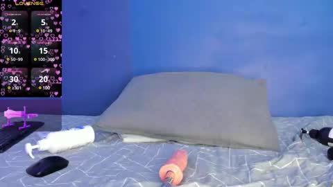 Anette online show from 01-18-25, 08:19