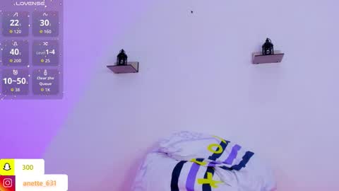 Anette online show from 10-13-25, 07:58