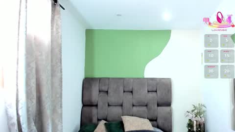      online show from 12-01-25, 07:19