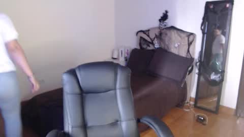 Snapshot of _anne_hot chatting on 11-01-25, 06:43 Anne online show from 11-01-25, 06:43