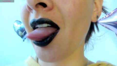 antonia online show from 05-27-26, 07:00