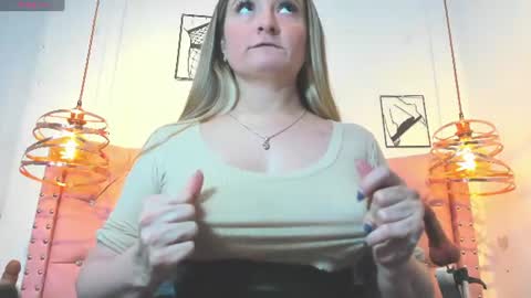 _antonella_11 online show from 06-10-26, 10:30