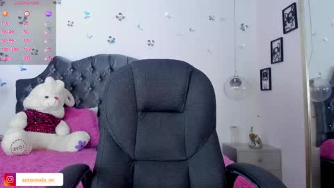 Snapshot of _antonnela_ chatting on 02-28-25, 04:53 antonnela online show from 02-28-25, 04:53