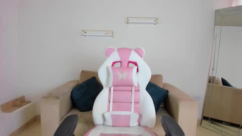    online show from 02-06-26, 12:19