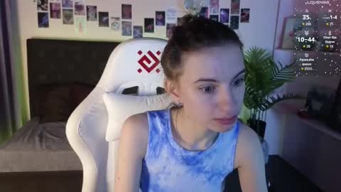 _ash_leyy_ online show from 12-03-25, 01:35