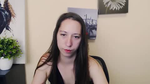 _astraia_ online show from 06-15-26, 09:22