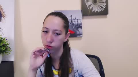 _astraia_ online show from 06-19-26, 06:18