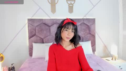 _aurora_collins_ online show from 10-21-25, 12:39