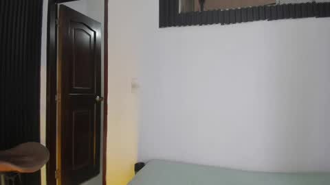 _axel_09 online show from 05-16-26, 10:36