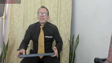 Axel online show from 07-10-26, 11:46