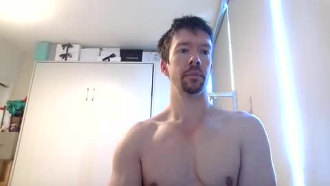 Snapshot of _b_h_c_ chatting on 03-28-26, 09:25 _b_h_c_ online show from 03-28-26, 09:25