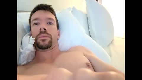 Snapshot of _b_h_c_ chatting on 04-14-26, 11:00 _b_h_c_ online show from 04-14-26, 11:00
