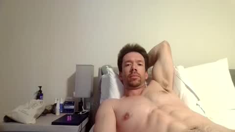 Snapshot of _b_h_c_ chatting on 05-18-26, 04:40 _b_h_c_ online show from 05-18-26, 04:40