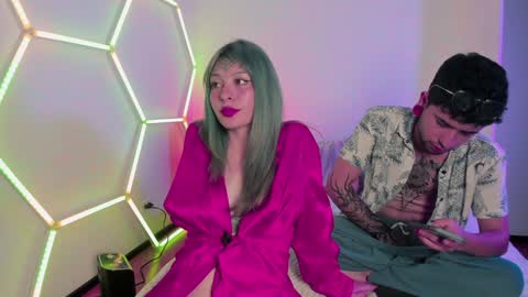 Snapshot of _baterchatur chatting on 01-12-25, 12:23 Lunita  online show from 01-12-25, 12:23