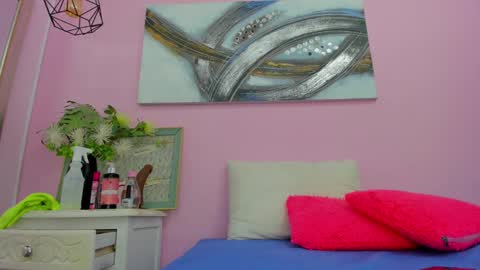 Snapshot of _becky__ chatting on 02-25-25, 08:09 Becky online show from 02-25-25, 08:09