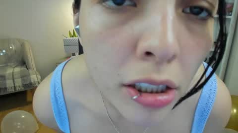 Bella Evans online show from 05-18-26, 04:51