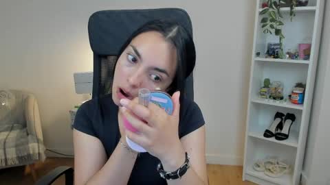 Bella Evans online show from 05-29-26, 04:32