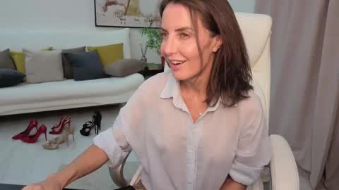 Beylly online show from 09-24-25, 03:48