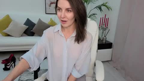 Beylly online show from 01-18-26, 04:00