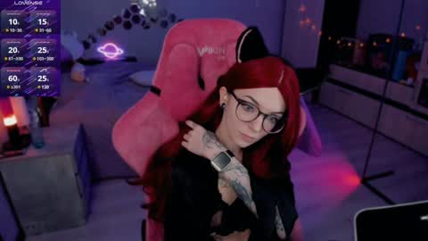 Snapshot of _black_fox__ chatting on 12-01-24, 11:58 Olivia Subscribe to my Fansly -   online show from 12-01-24, 11:58